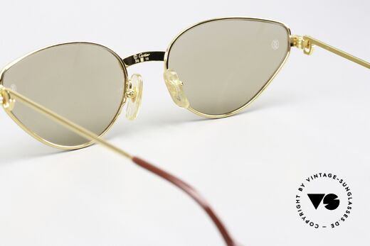 Cartier Rivoli - L 90s Luxury Cateye Design, NO retro frame, but an app. 30 years old original, Made for Women