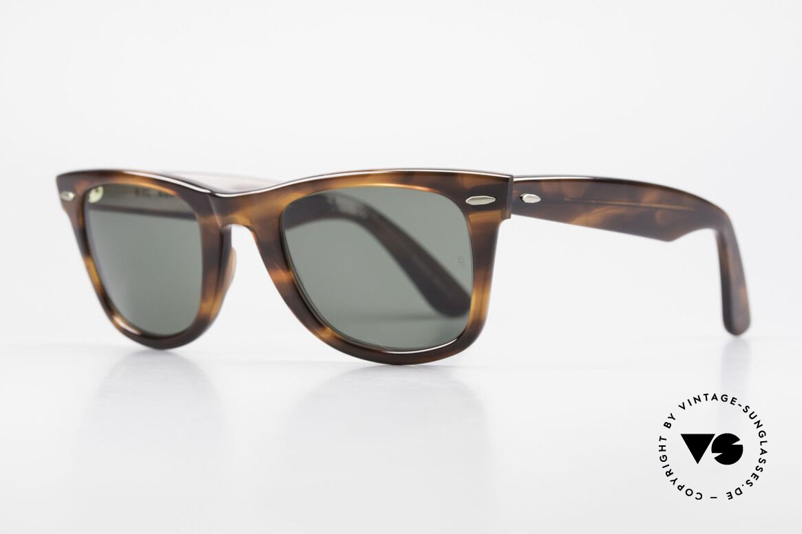 Ray Ban Wayfarer I Miami Vice Don Johnson Shades, often copied, never matched; (B&L size 5024), Made for Men and Women