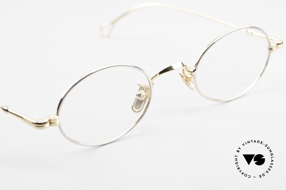 Lunor V 100 Oval Vintage Glasses Bicolor, of course, an unworn original with pure titanium pads, Made for Men and Women