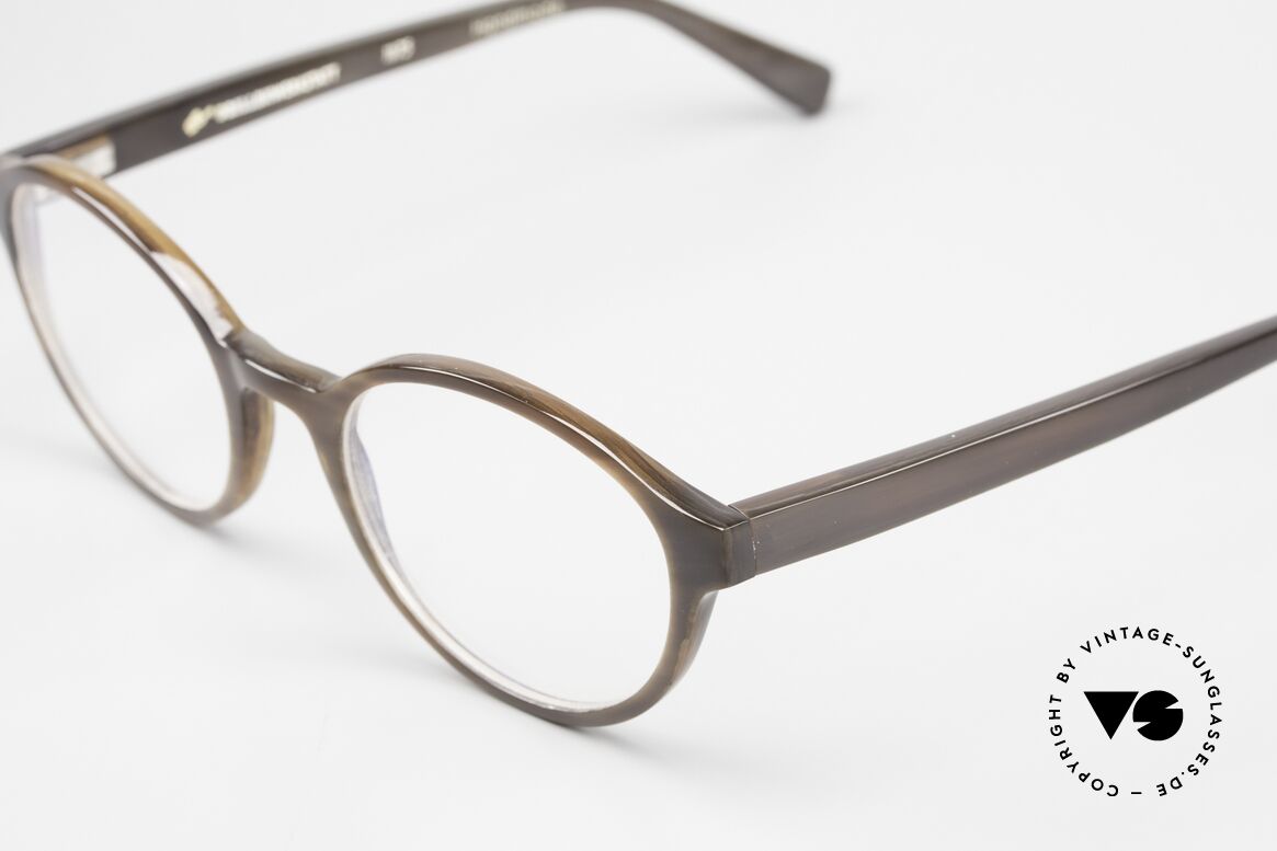 Brillenwerkstatt B6 Handmade in Germany, unworn (like all our noble buffalo horn eyewear), Made for Men and Women