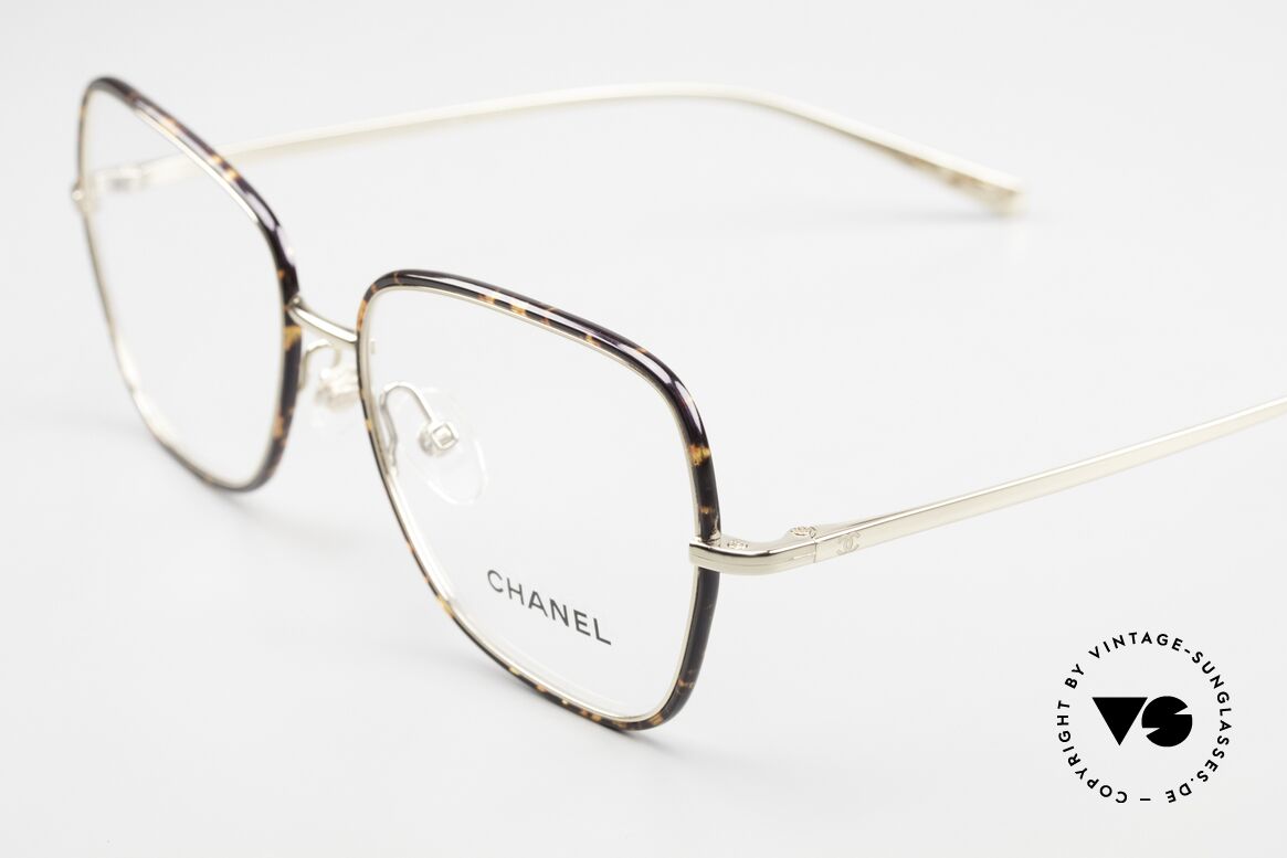 Chanel 2188 Ladies Luxury Eyeglasses, unworn designer frame (incl. original case by Chanel), Made for Women