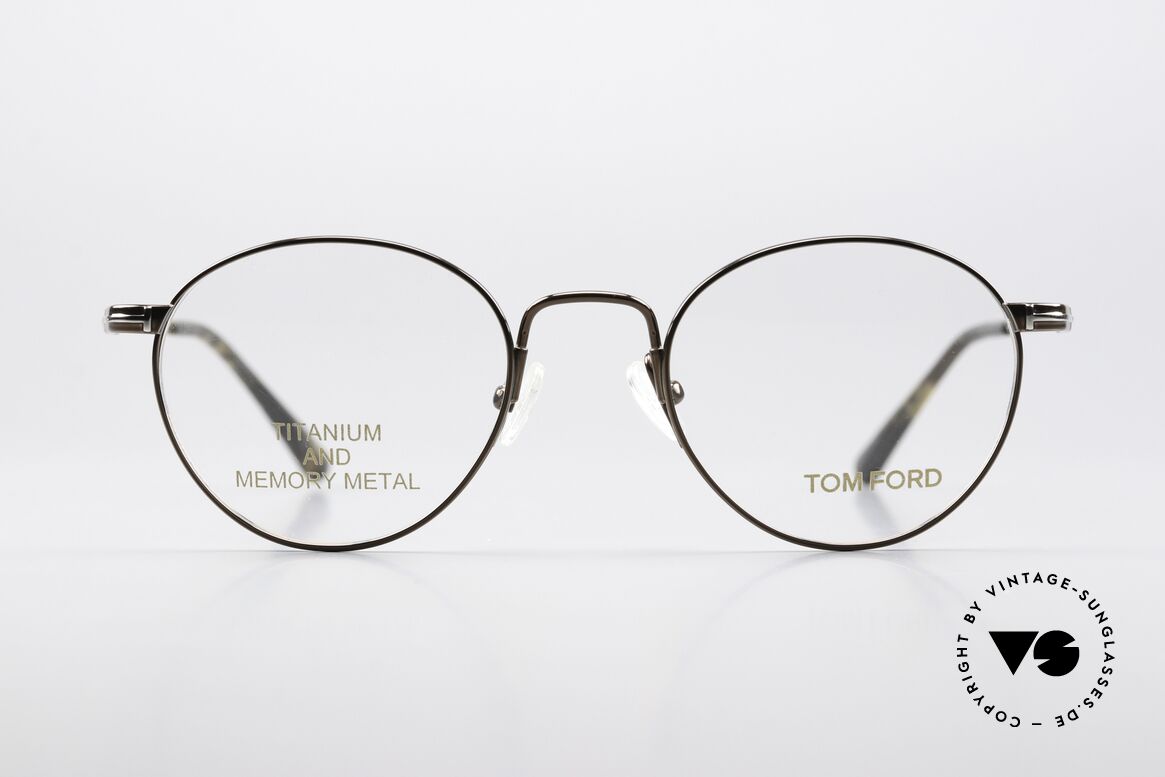 Tom Ford TF5418 Made In Japan Panto Frame, incredible comfort thanks to Memory Metal frame, Made for Men and Women