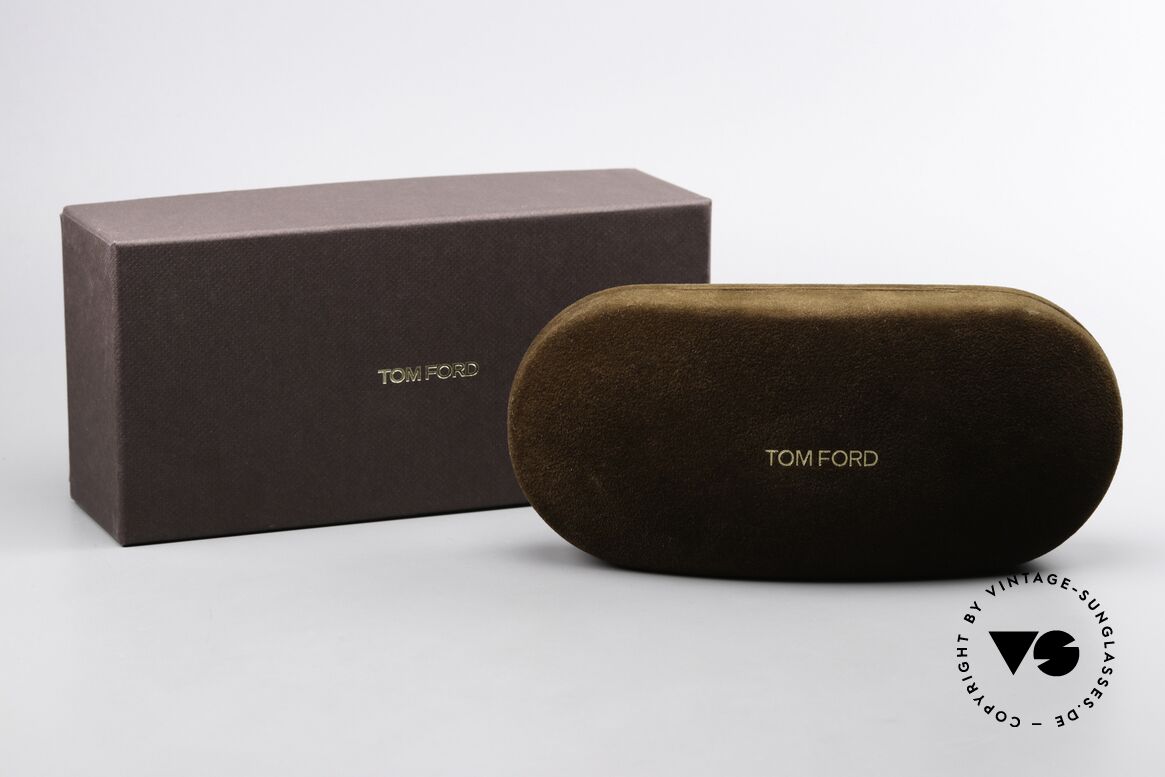 Tom Ford TF5418 Made In Japan Panto Frame, the designer frame can of course be glazed as desired, Made for Men and Women