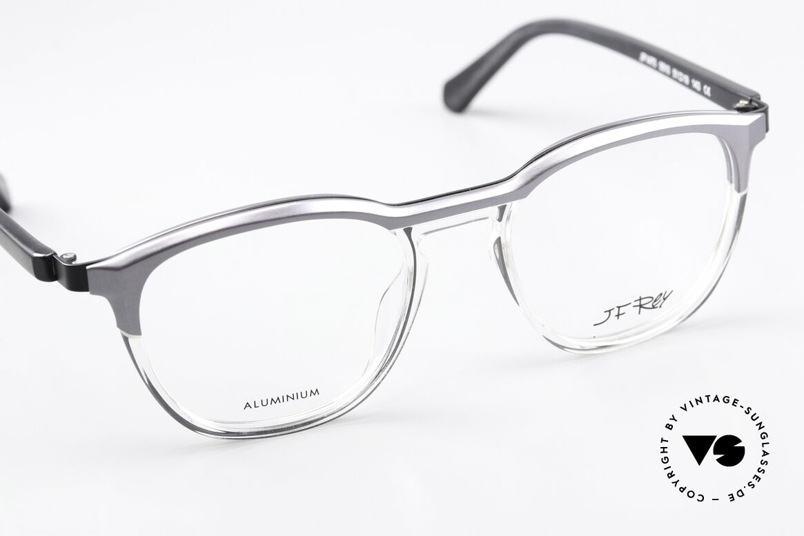 JF Rey JF1475 Striking Aluminium Frame, accordingly, this brand does not fit into any “drawer”, Made for Men and Women