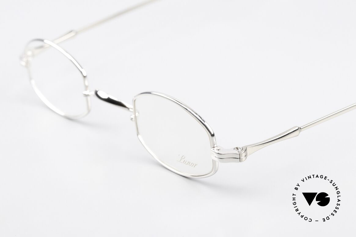 Lunor II 02 Small Frame Platinum Plated, a 20 years old UNWORN pair for lovers of quality!, Made for Men and Women