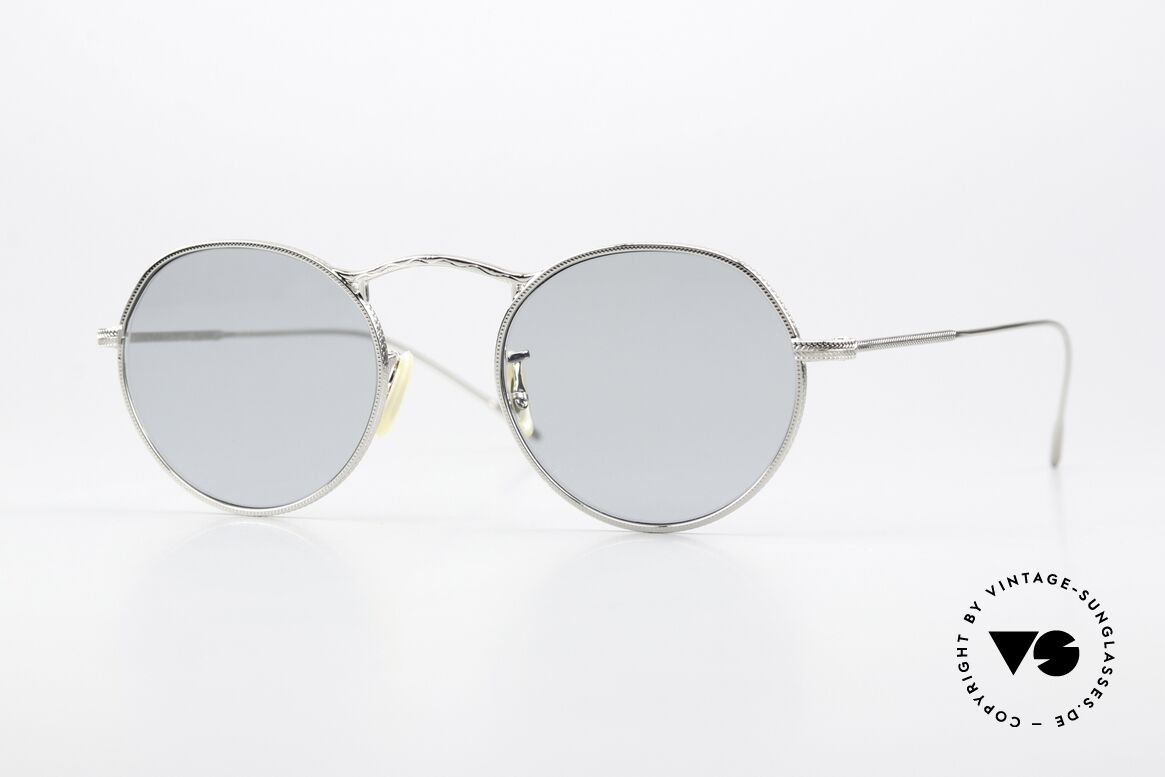 Oliver Peoples M-4 30th Anniversary Edition, Oliver Peoples sunglasses; model M-4, size 47/20, Made for Men and Women