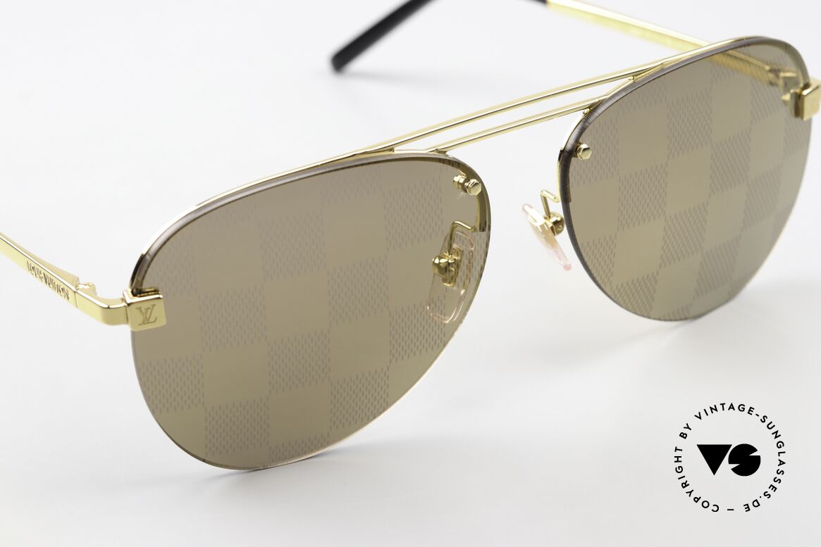 Louis Vuitton Clockwise Gold With Damier Checker Lens, sun lenses with the famous "checkerboard pattern", Made for Men