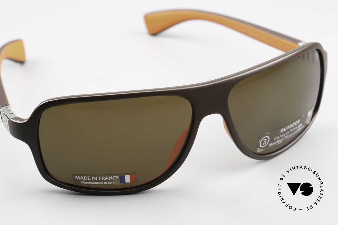 Tag Heuer 9304 Legend Colors Fidelity Sun Lenses, unworn with polycarbonate 'colors fidelity' sun lenses, Made for Men