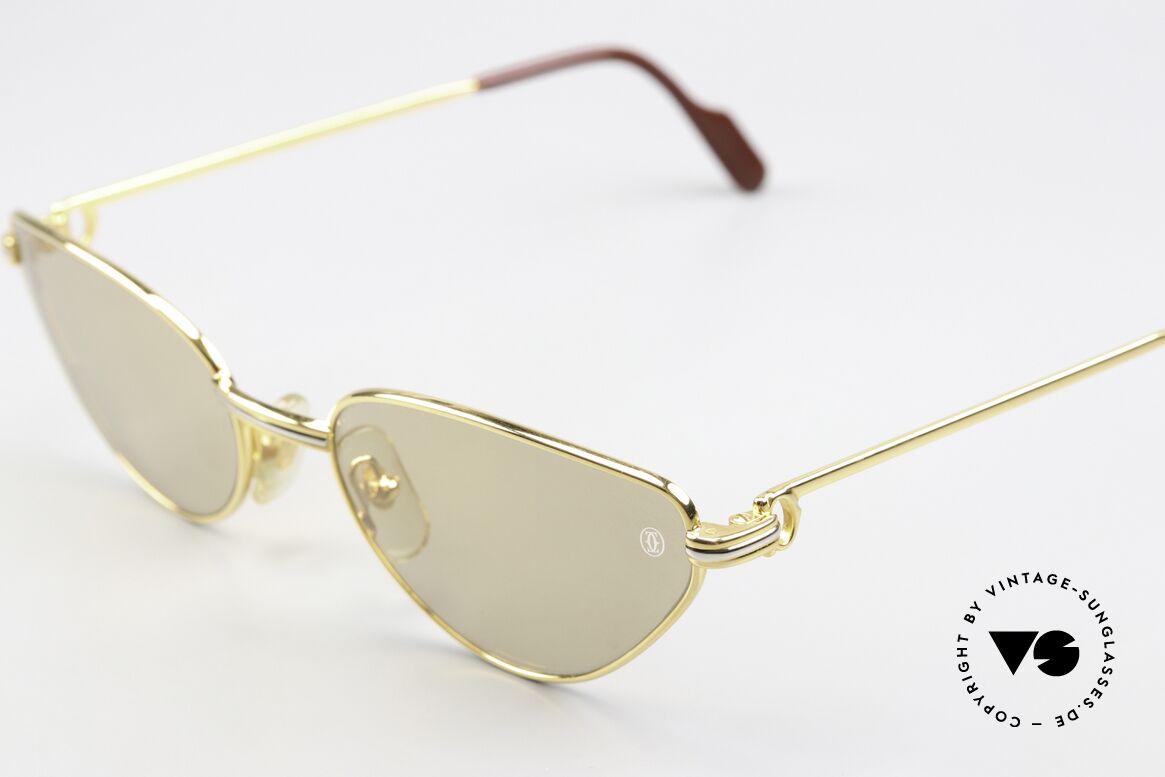 Cartier Rivoli - L 90s Luxury Cateye Design, Rivoli = small Ital. town in the region of Piemont, Made for Women