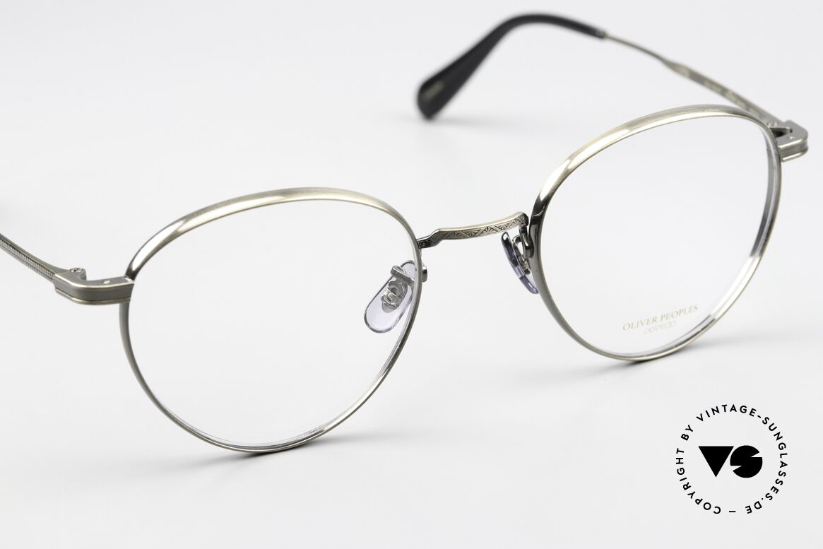 Oliver Peoples Watts Panto Frame Titanium, unworn model (like all our Oliver Peoples eyeglasses), Made for Men