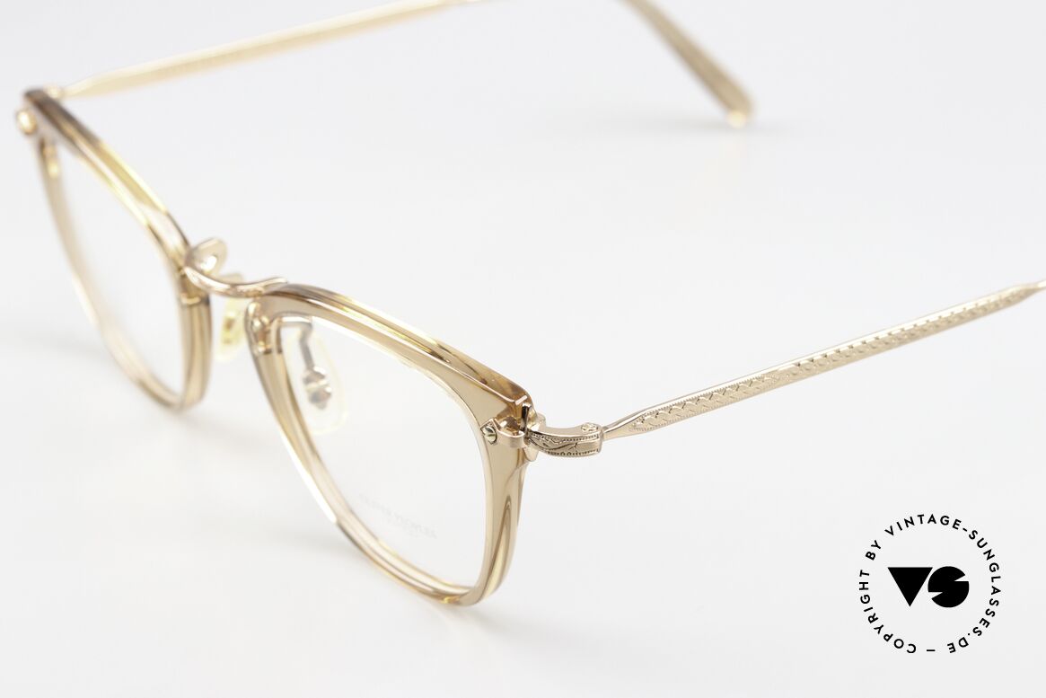 Oliver Peoples Keery Acetate Front Rose Temples, enchanting ladies' model with temples in rosé gold, Made for Women