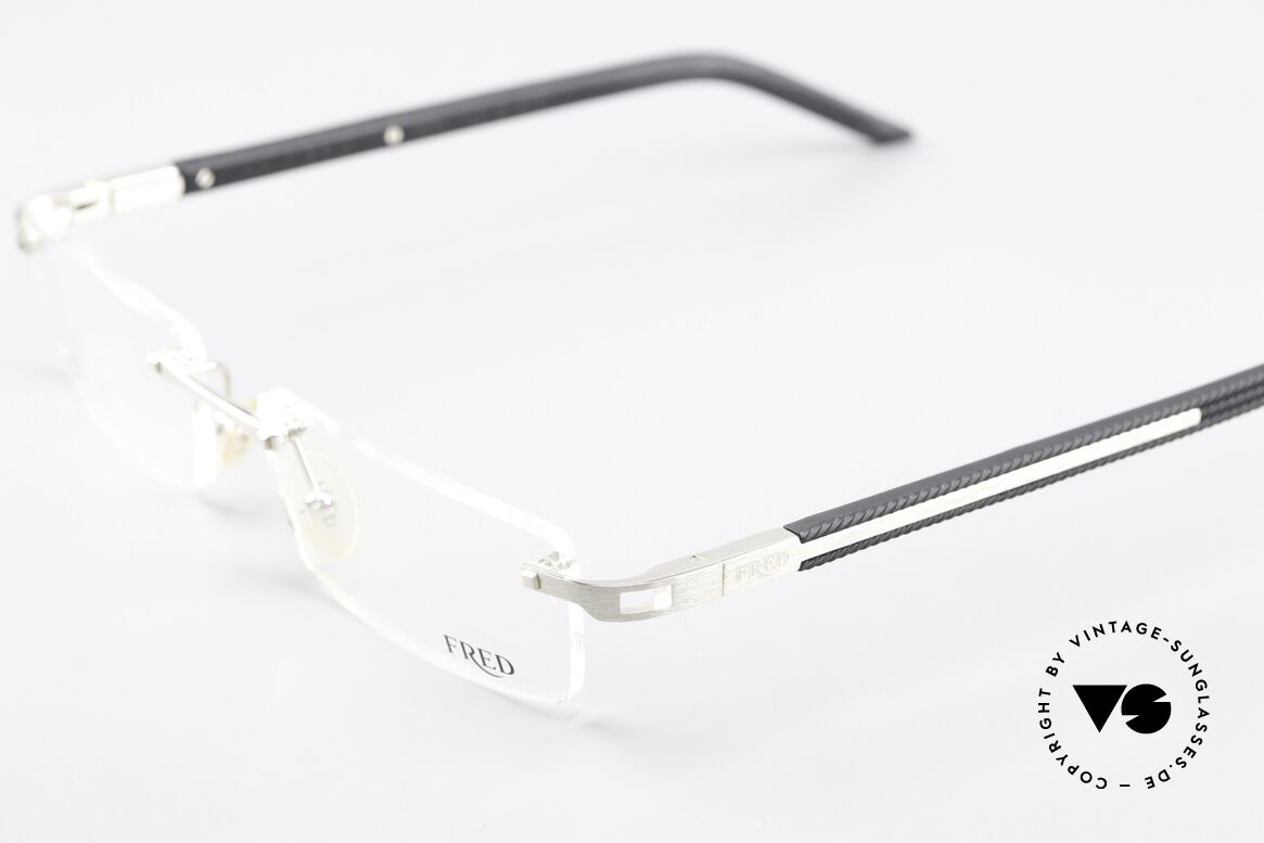 Fred Move 8274 Square Rimless Eyeglasses, classy, ​​platinum-plated and black rubberized temples, Made for Men