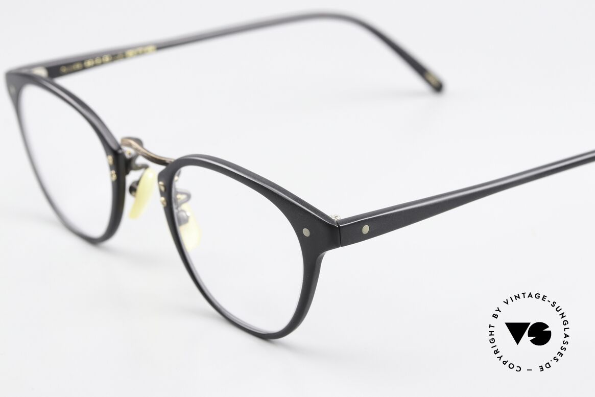 Oliver Peoples 507 Made in Japan From 1991, a rare old Oliver Peoples original, made in Japan, Made for Women