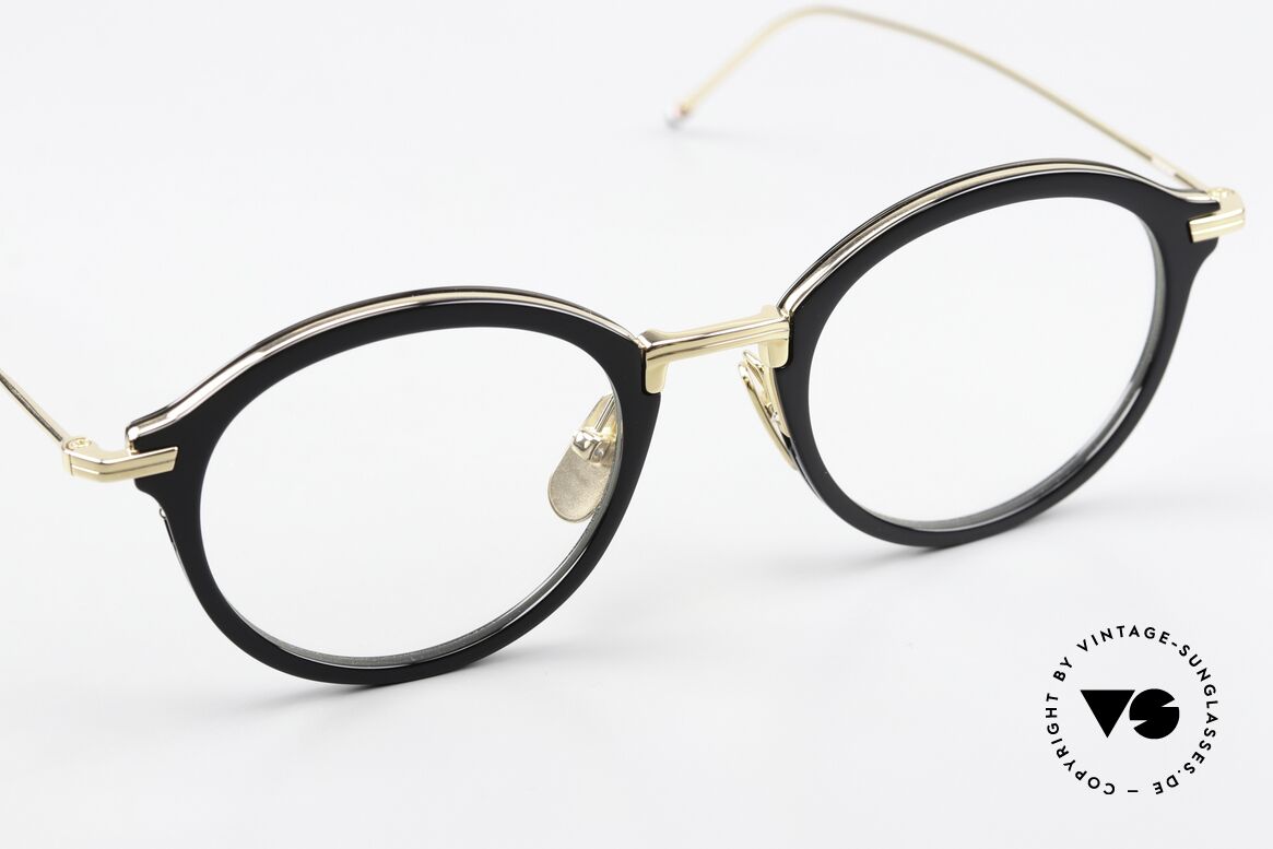 Thom Browne TBX908 Finest Panto Eyeglasses, a classy designer accessory for all fashion lovers, Made for Men