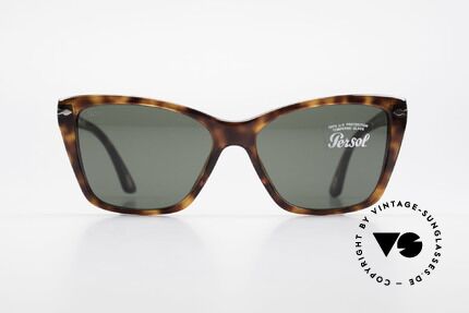 Persol 3023 Ladies Sunglasses Classic, classic timeless design and best craftsmanship, Made for Women