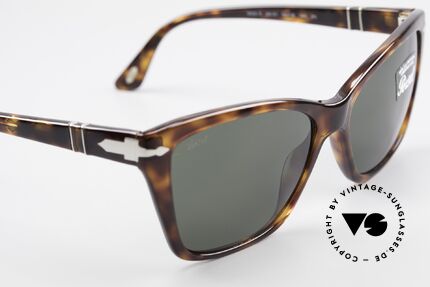 Persol 3023 Ladies Sunglasses Classic, reissue of the old vintage Persol RATTI models, Made for Women