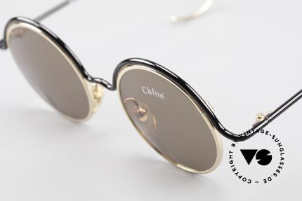 Chloe Show 1 Round Ladies Sunglasses 90's, NO retro shades, but a unique 90's commodity, Made for Women