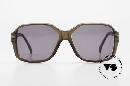 Christian Dior 2106 70's Old School Shades, very masculine design by Christian Dior from the 70s, Made for Men