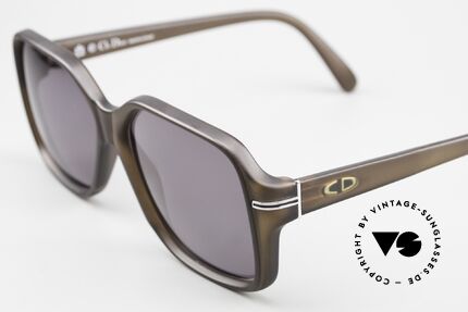 Christian Dior 2106 70's Old School Shades, the frame shines like just produced after 45 years!!, Made for Men