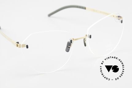 Götti Perspective DC06 Award-Winning Eyeglasses, unworn designer piece from 2019, with hard case, Made for Women