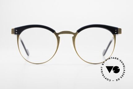 Anne Et Valentin Gigacaster Lovely Designer Eyewear, ladies eyeglasses by 'Anne Et Valentin', Toulouse, Made for Women