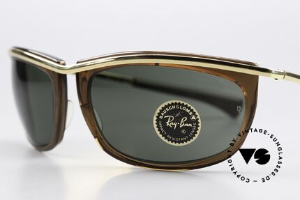 Ray Ban Olympian I Old Made in USA Original, unworn (like all our vintage 90's RAY-BAN shades), Made for Men