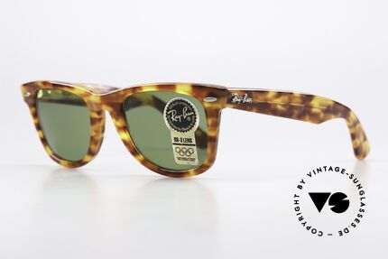 Ray Ban Wayfarer I Limited Fashion Classics, often copied, never matched; truly vintage by B&L, Made for Men and Women