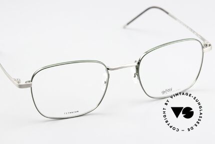 Götti Davis Square Frame Titan Green, unworn designer piece from 2018 with Götti case, Made for Men and Women