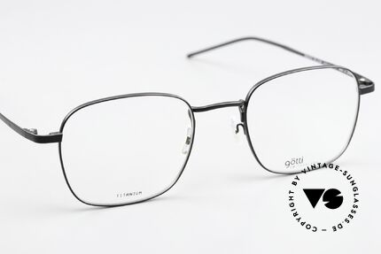 Götti Davis Very Light Titanium Frame, unworn designer piece from 2018 with Götti case, Made for Men and Women