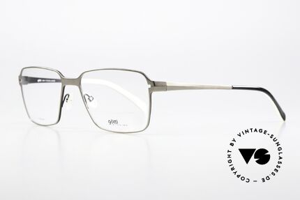 Götti Yvo Striking Titan And Black, technical precision and aesthetic sophistication, Made for Men