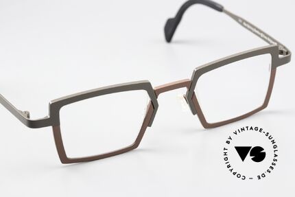 Theo Belgium Splitting Bamboo Pure Titanium Eywear, unworn (like all our rare vintage eyewear by THEO), Made for Men