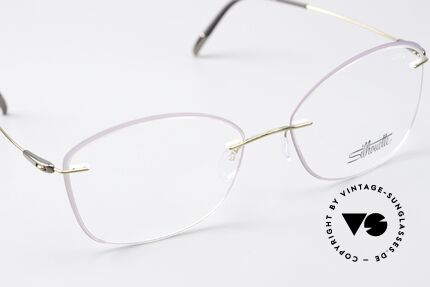 Silhouette 5500 Titan Specs Feminine Shape, unworn eyewear from 2017; minimalistic yet elegant, Made for Women