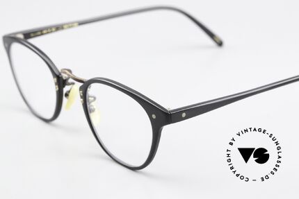 Oliver Peoples 507 Made in Japan From 1991, a rare old Oliver Peoples original, made in Japan, Made for Women